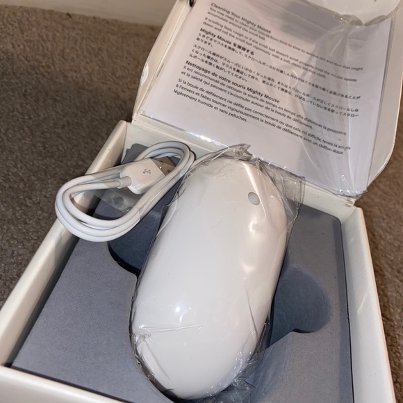 APLLE MOUSE - Picture 2 of 3